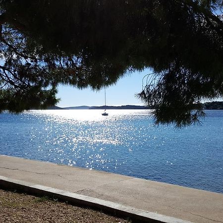 Apartmani Ana Juricev Vodice Bagian luar foto