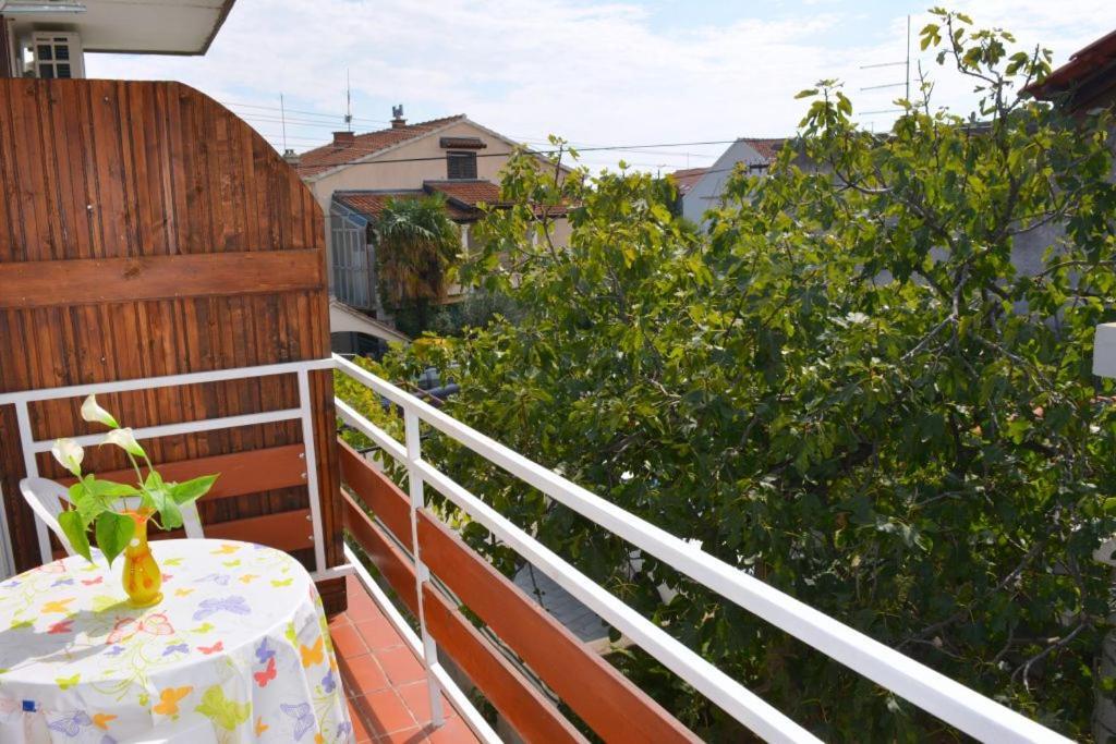 Apartmani Ana Juricev Vodice Bagian luar foto