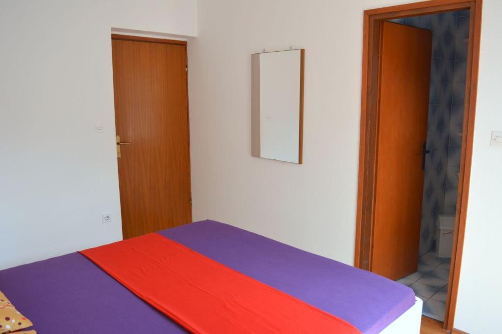 Apartmani Ana Juricev Vodice Bagian luar foto