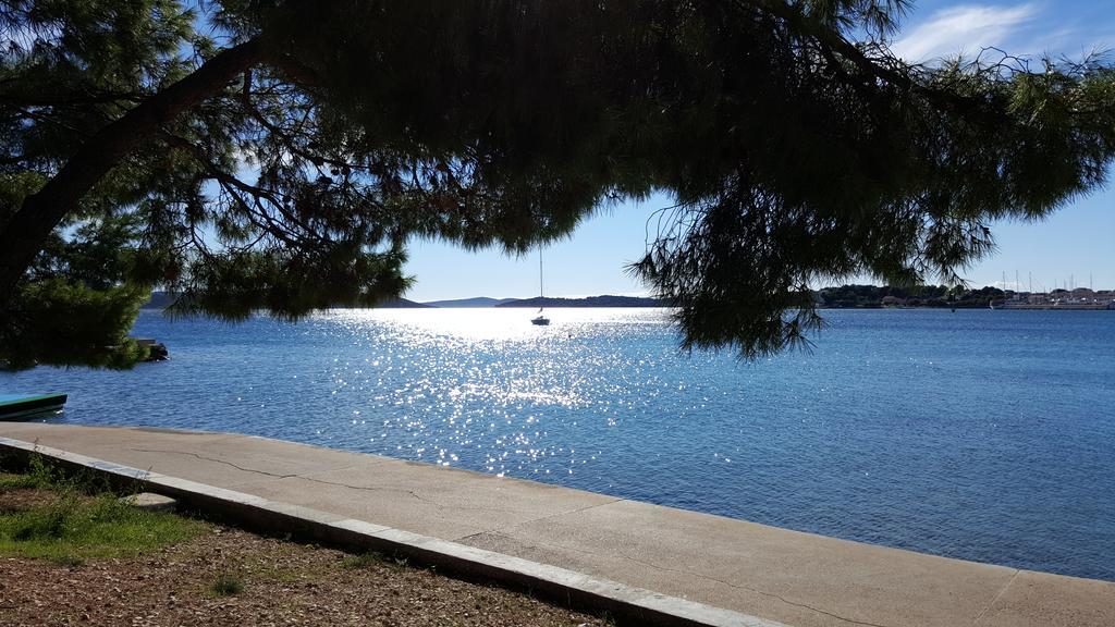 Apartmani Ana Juricev Vodice Bagian luar foto
