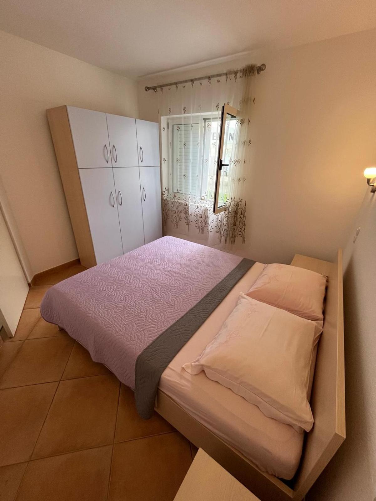 Apartmani Ana Juricev Vodice Bagian luar foto