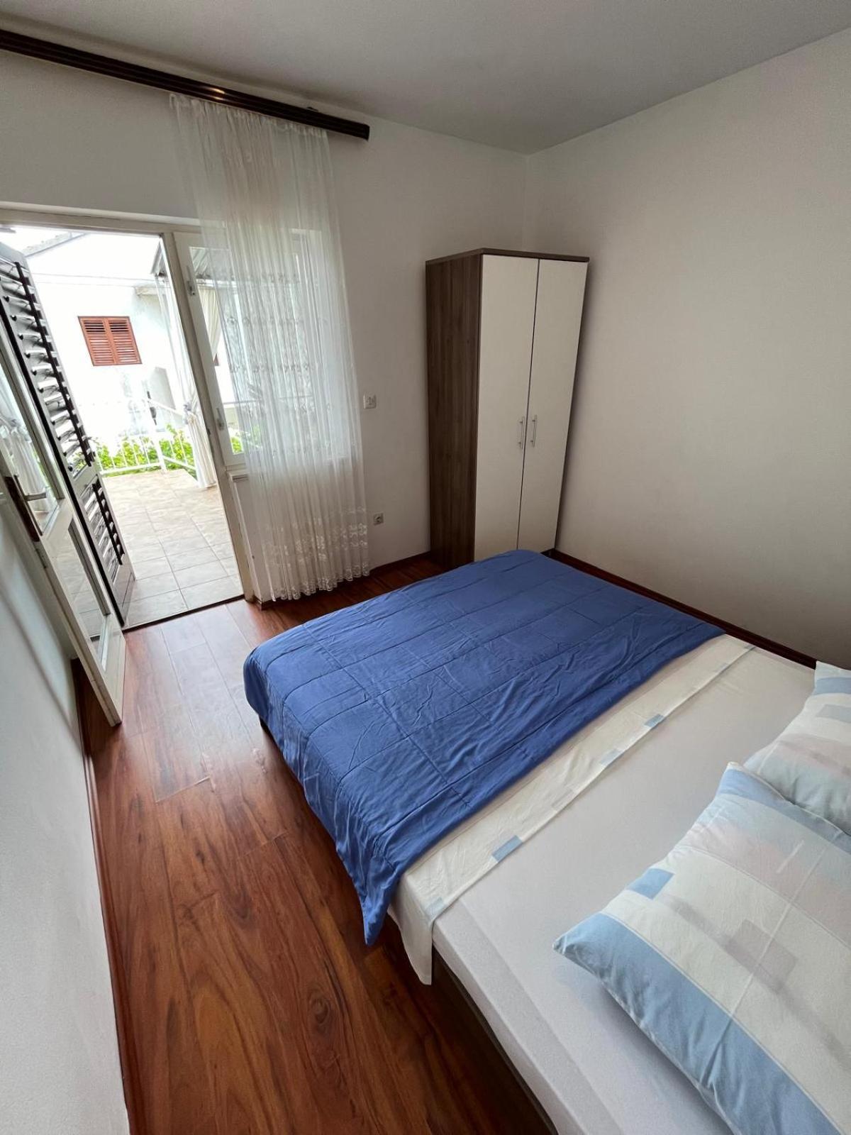 Apartmani Ana Juricev Vodice Bagian luar foto