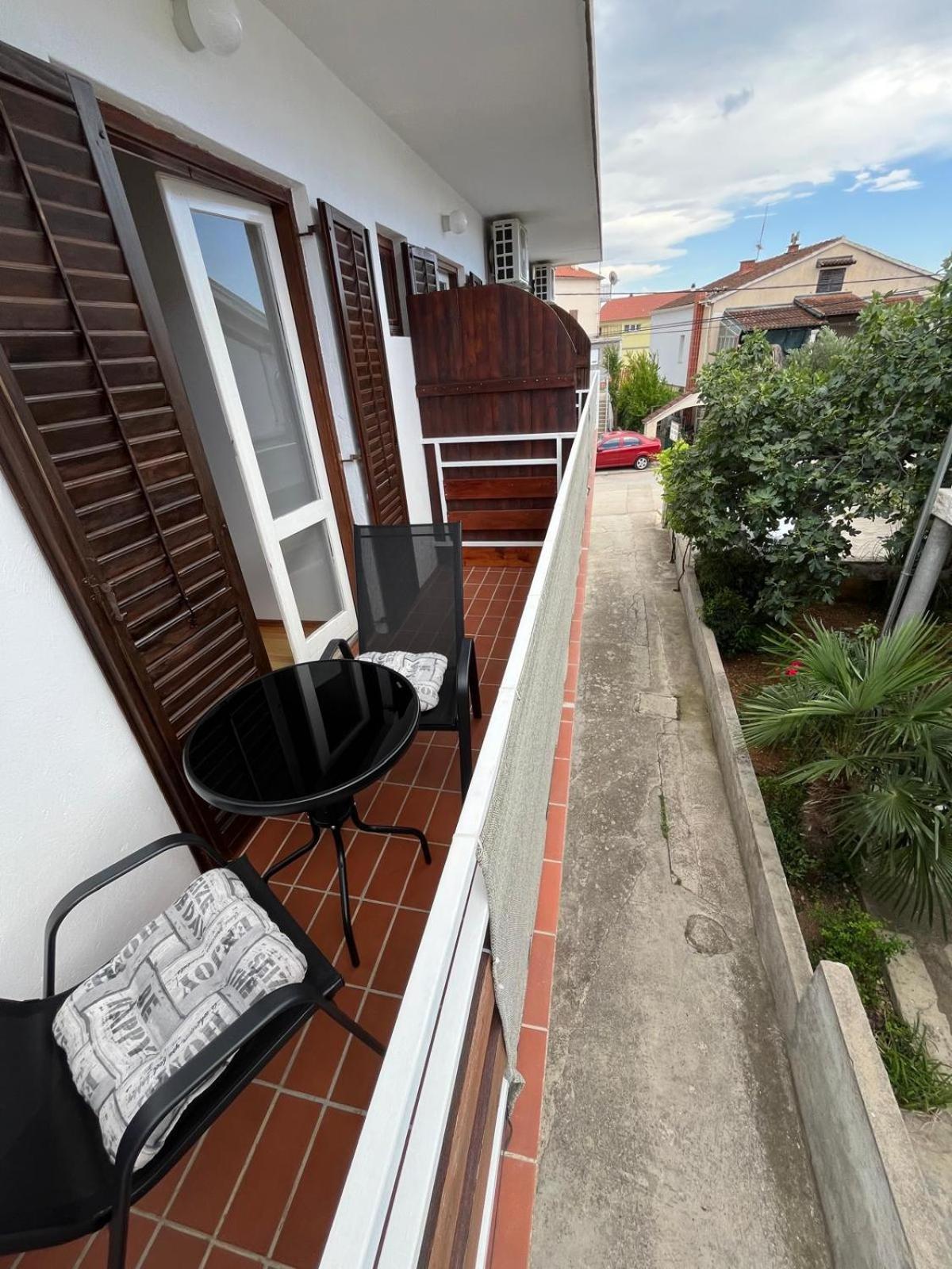 Apartmani Ana Juricev Vodice Bagian luar foto