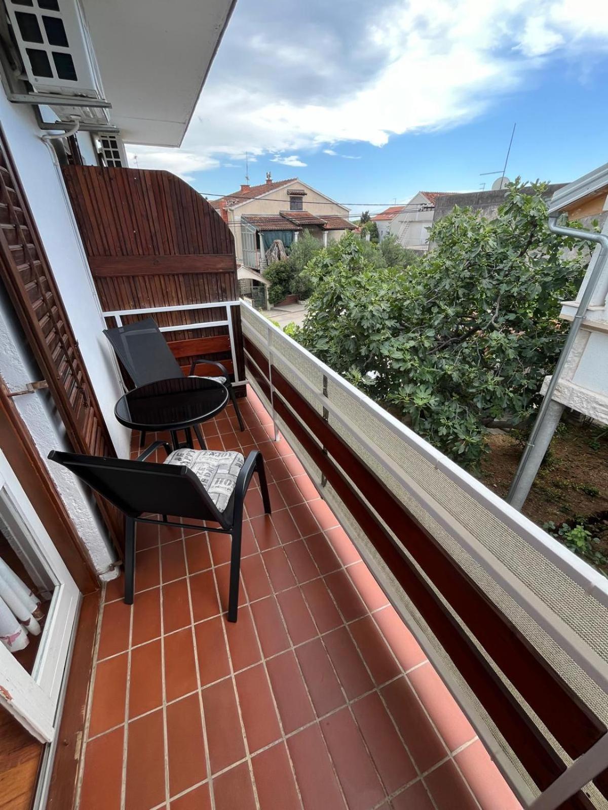 Apartmani Ana Juricev Vodice Bagian luar foto