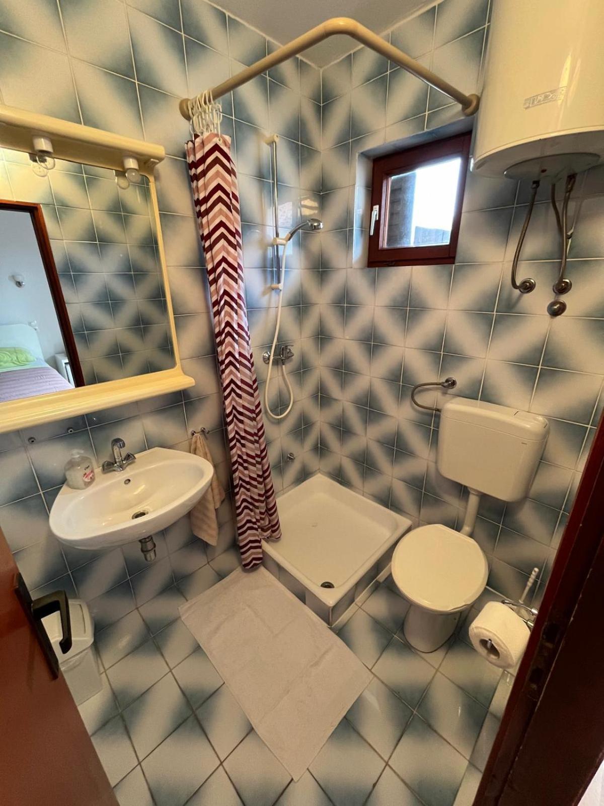 Apartmani Ana Juricev Vodice Bagian luar foto